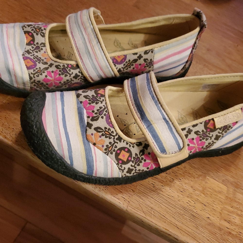keen Mary janes